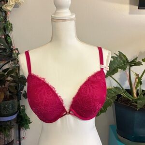 Victoria's Secret Fuchsia Lace Bra (34DDD)